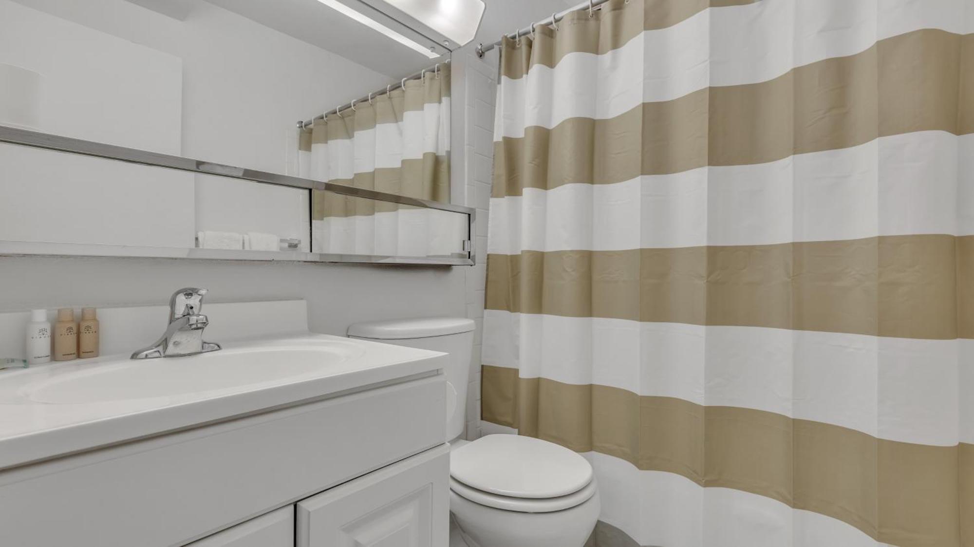 Apartment Pp 2006 Beautiful Professional 1br Apt, Pool *