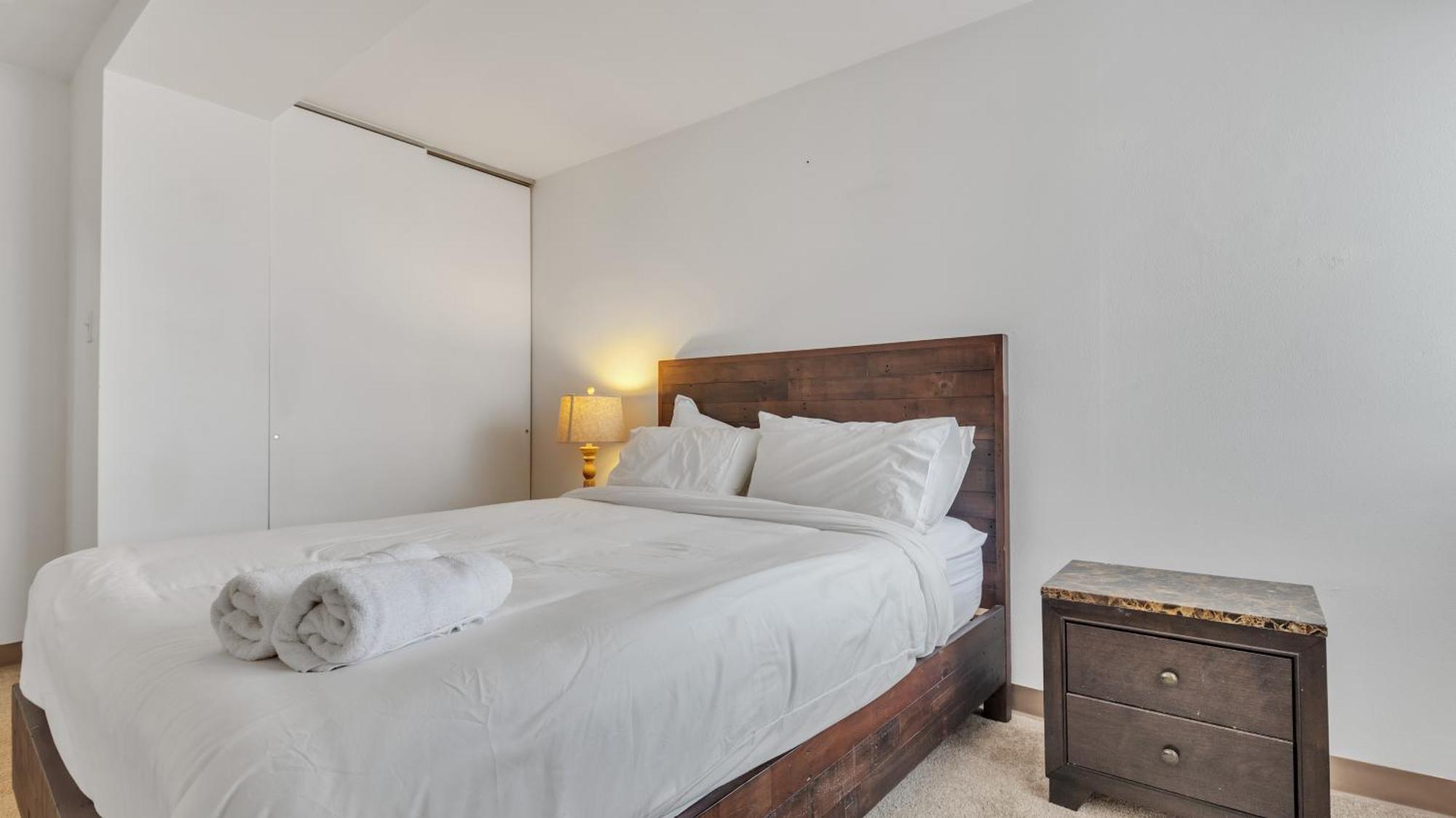 Pp 2006 Beautiful Professional 1br Apt, Pool